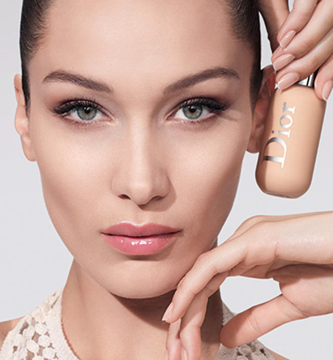 Dior Backstage Face & Body PowderNoPowder แป้งโปร่งแสงให้งานผิวปังเว่อร์ Fiercebook